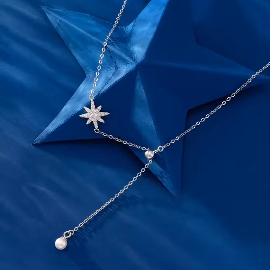 Collar con colgante de aleación de zinc chapado en platino y plata con diamantes de imitación para niñas y mujeres