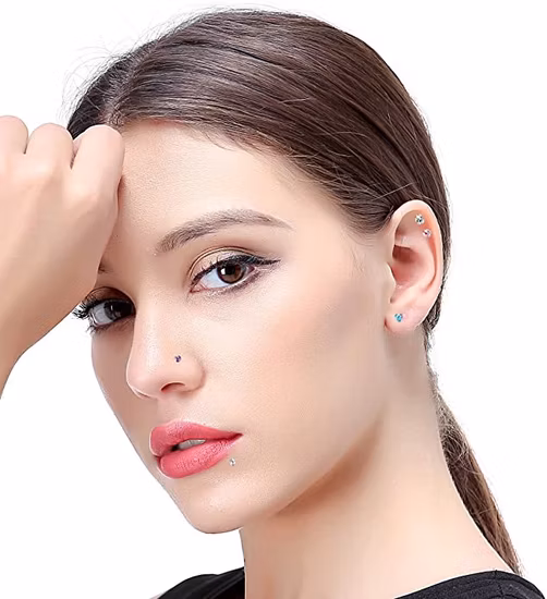 Labret de acero quirúrgico con banda de rodadura interna para piercing corporal.