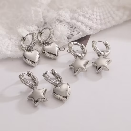 Pendientes de aro con diamantes y forma de rayo pavimentados Thunderbolt CNC